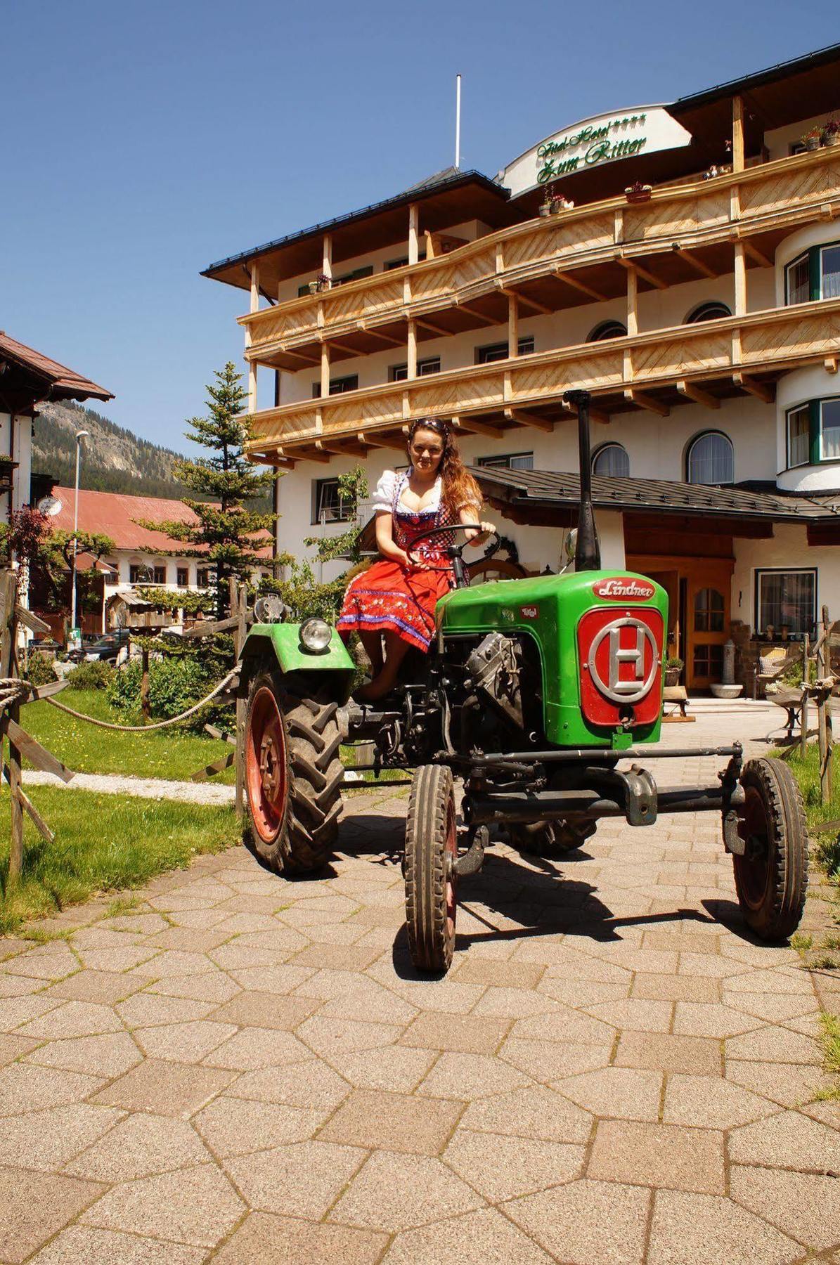 Hotel "Zum Ritter" Tannheim Buitenkant foto